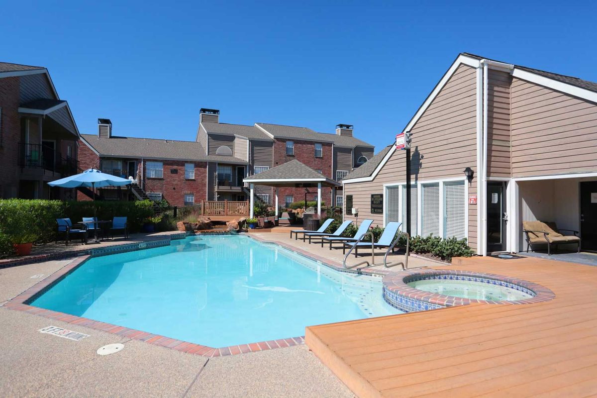 168 Garden Units - Tomball, TX